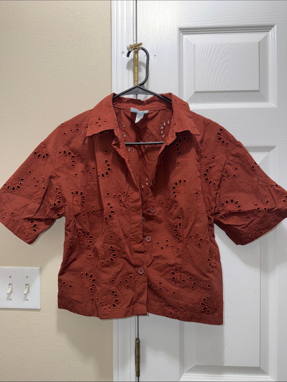 Women's Eyelet Button-Front Shirt - Rust